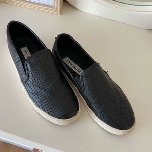 Steve Madden slip on sneakers.  7.5 black